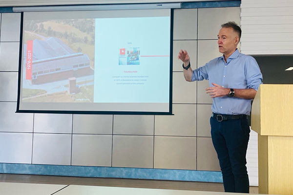 Grupo Boda usa todo sábado como dia de estudo para treinar várias habilidades